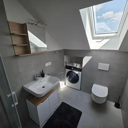 Weitblick R16-21 - Stilvoll, Arbeiten, Am Stadtrand Apartment *